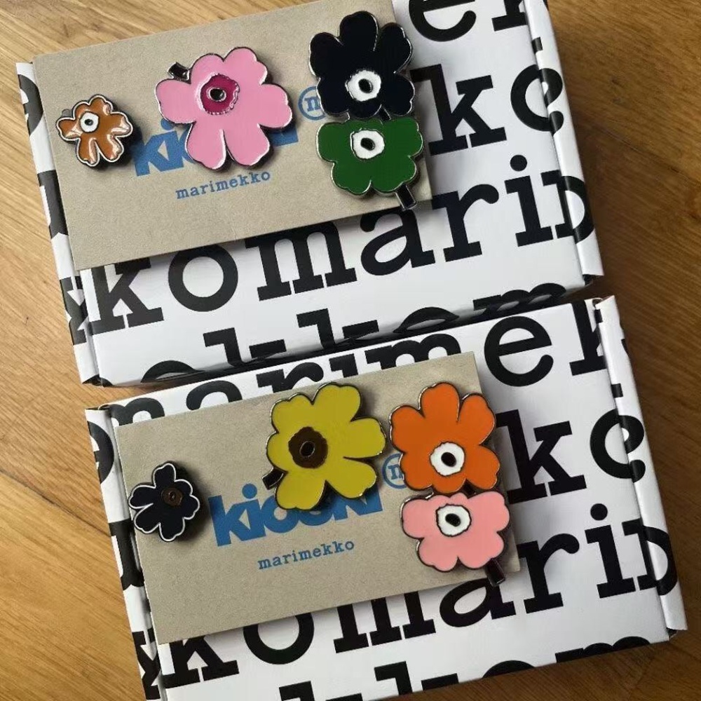 Marimekko Flower Brooch Pin-yellow